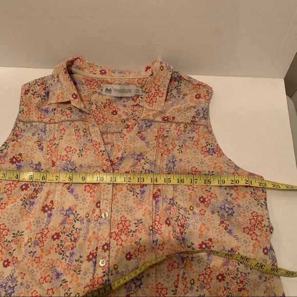 WindRiver Sleeveless Floral Top - Picture 6 of 10